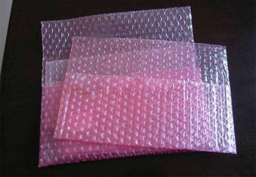 粉色气泡袋